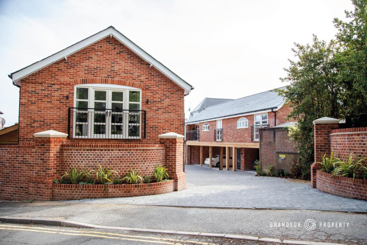 The Gatehouse By Grandeur Property Poole Eksteriør billede